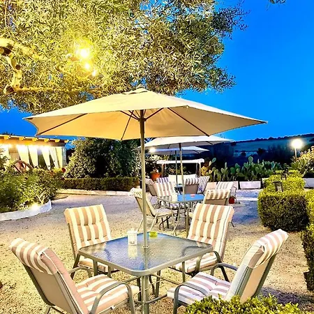 Mirella Charming Bed & Breakfast