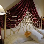 Mirella Charming 4* אלברובלו