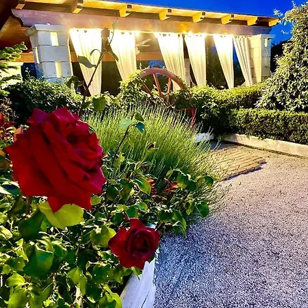 Mirella Charming 2* Alberobello