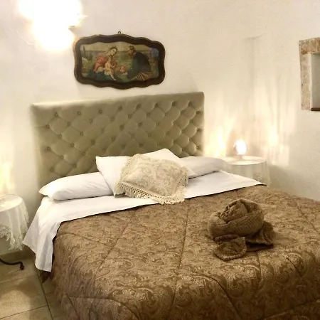 Mirella Charming 2* Alberobello