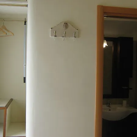 ベッド・アンド・ブレックファスト Mirella Charming 4*