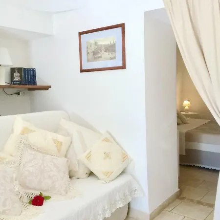 Mirella Charming Bed & Breakfast Alberobello